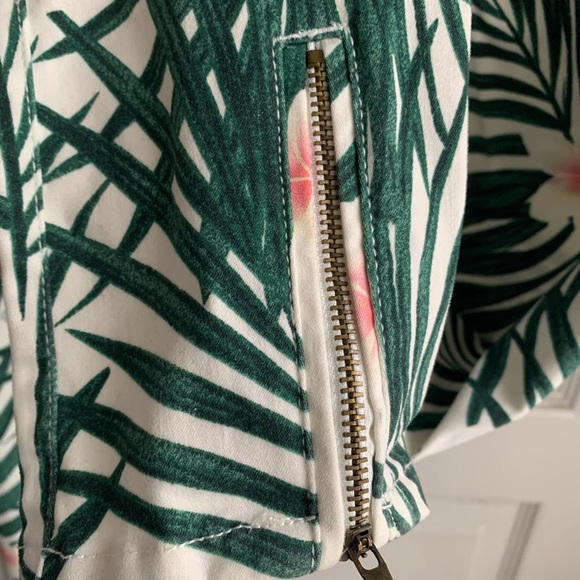 Floral Palm Trees Skinny Jeans - Picture 5 of 5